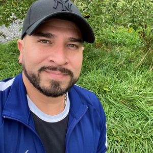 Meet your Posher, Javier